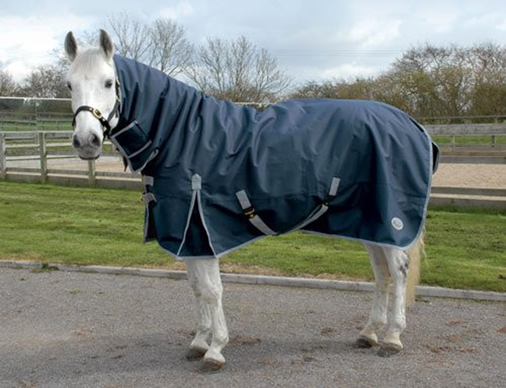 Rhinegold ‘Aspen’ Full Neck Outdoor Rug